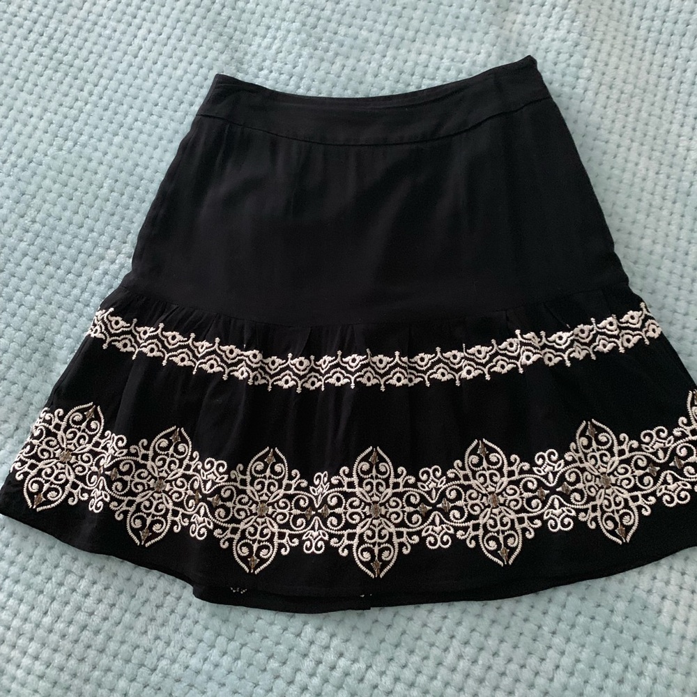 Ladies skirt